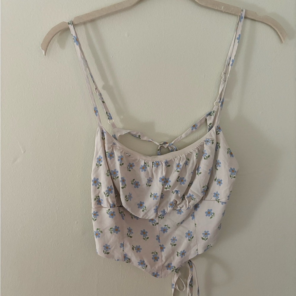 KENDAL AND KYLIE CROP TIE SHIRT